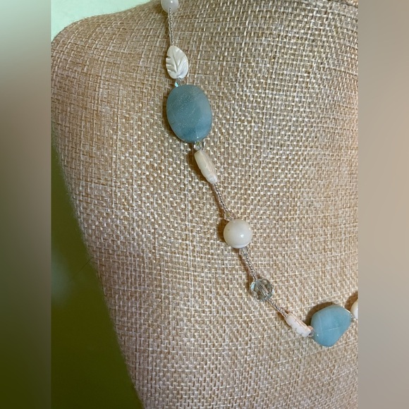Elegant Amazonite and Carved White Beaded Necklace - Picture 9 of 9